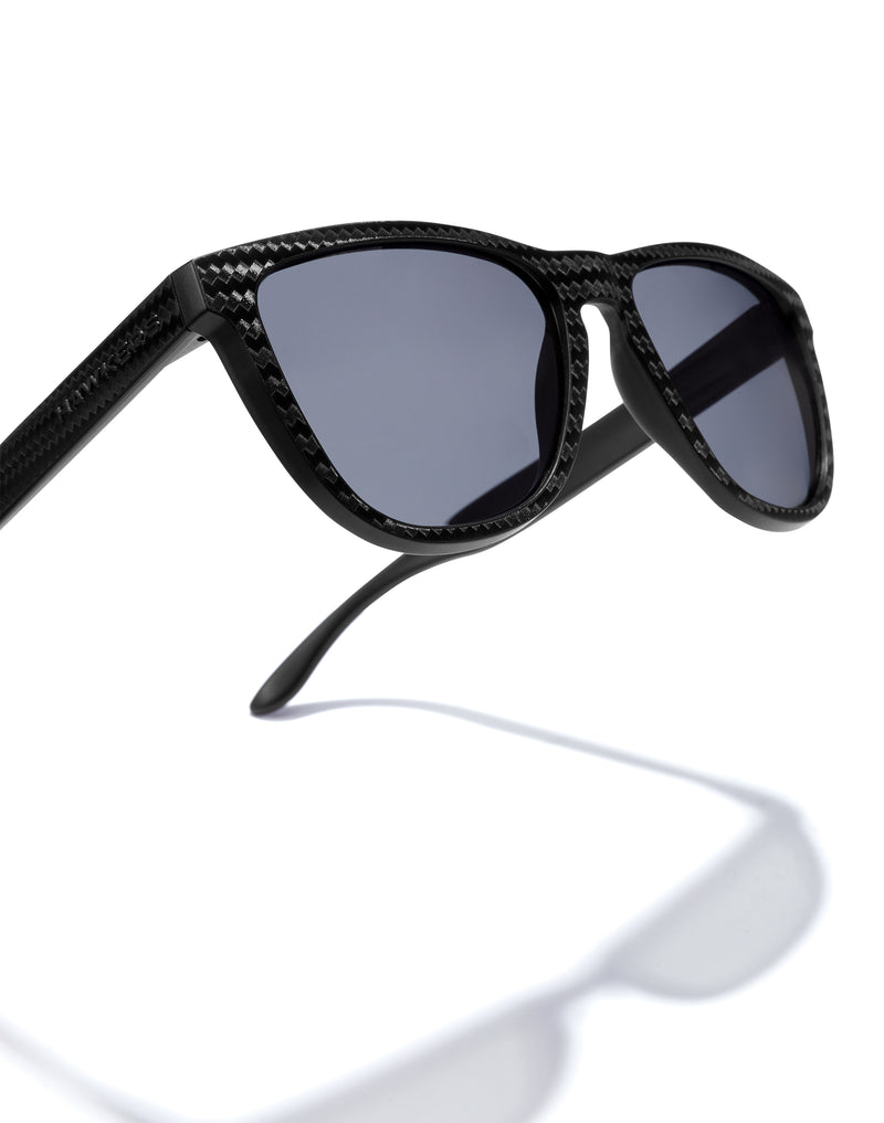 Lentes de Sol Hawkers One Carbon Fiber Polarized Dark