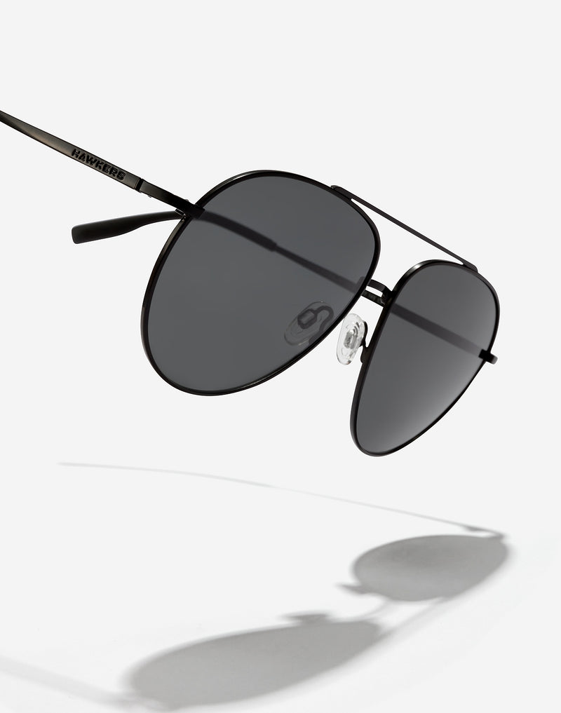 Lentes de Sol Hawkers Jack Pot Polarized Black Dark